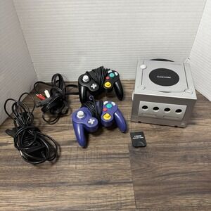 Nintendo GameCube DOL-101 Gaming System SILVER Console 2 Controllers Memory Card